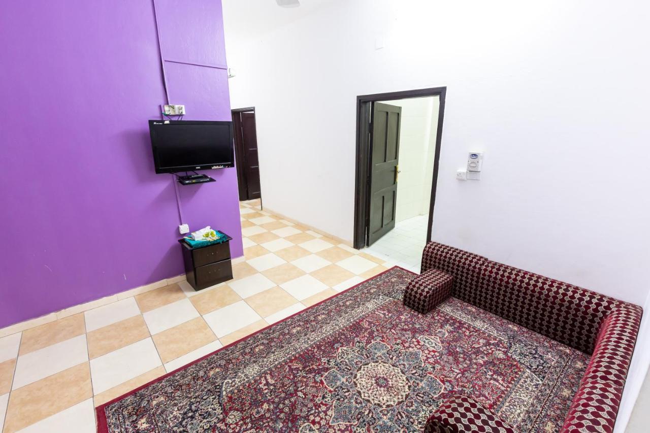 Al Eairy Furnished Apartments - Al Bahah 4 Bagian luar foto