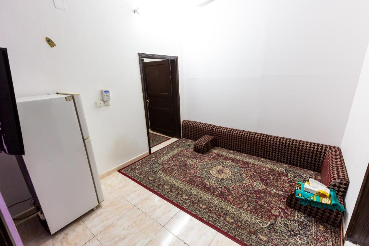 Al Eairy Furnished Apartments - Al Bahah 4 Bagian luar foto